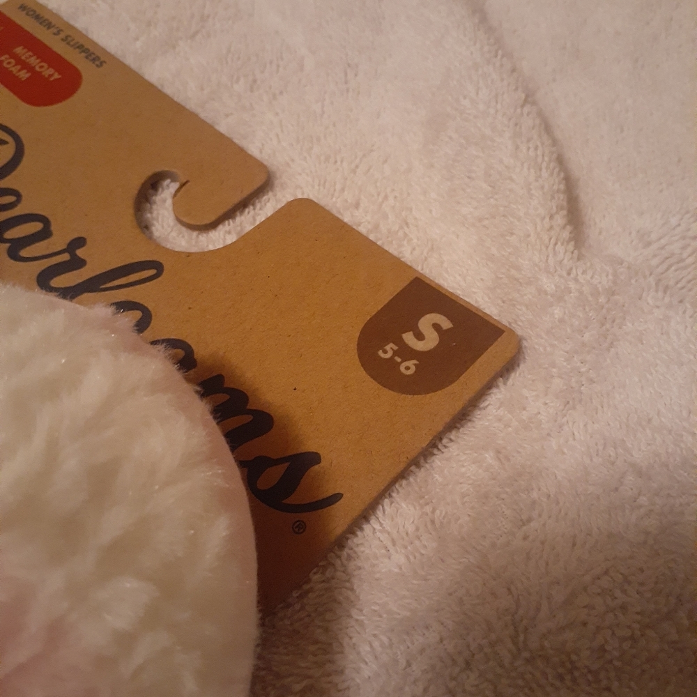 Slippers - Picture 3 of 4